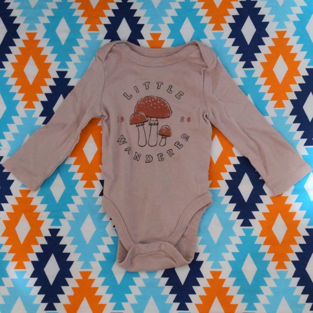BOGO 💥 Little Co onesie